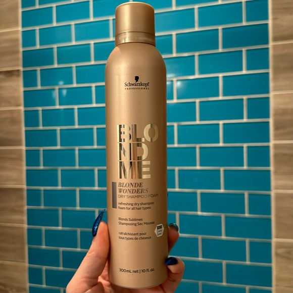 NEW dry shampoo - Picture 1 of 3